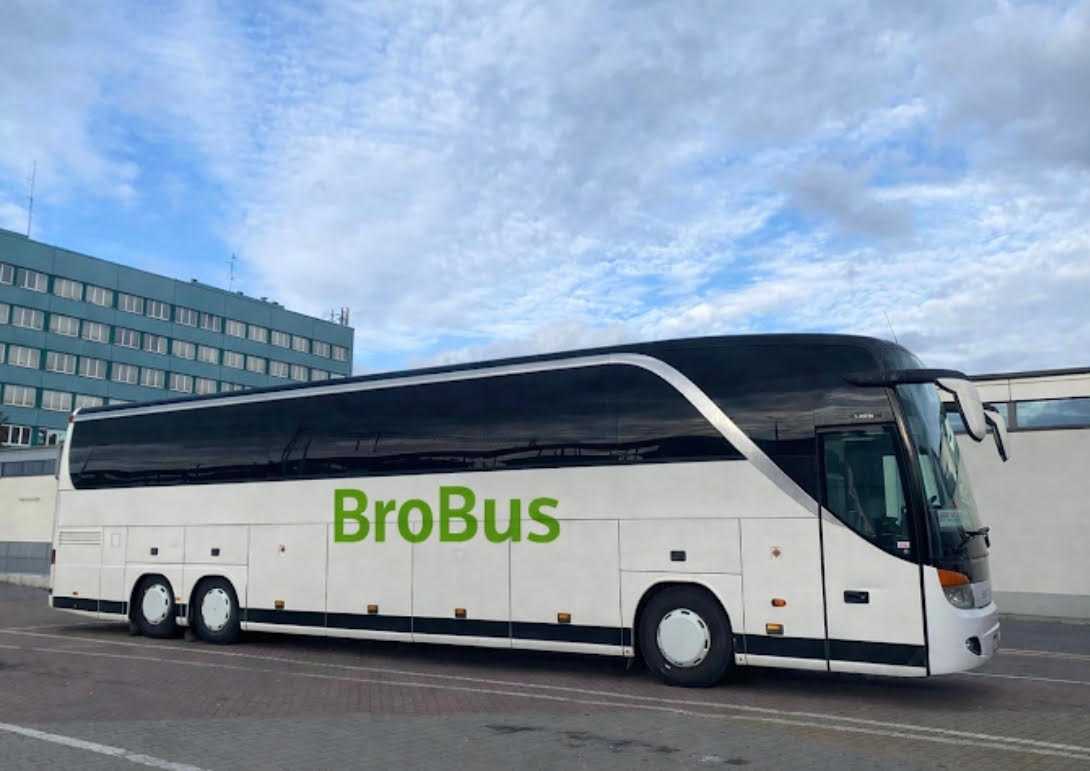 Комфортні автобусні перевезення з України до Європи разом із BroBus