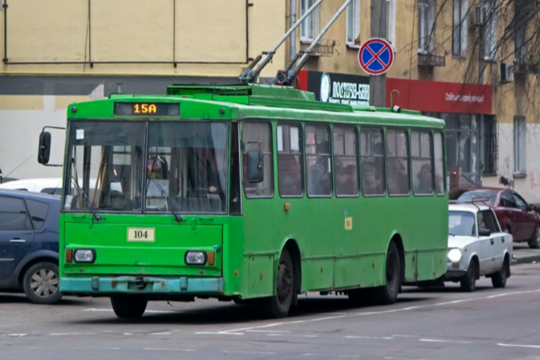 Ремонт Шевченка: Тролейбуси 15А та 4А змінили маршрут на Велику Бердичівську.