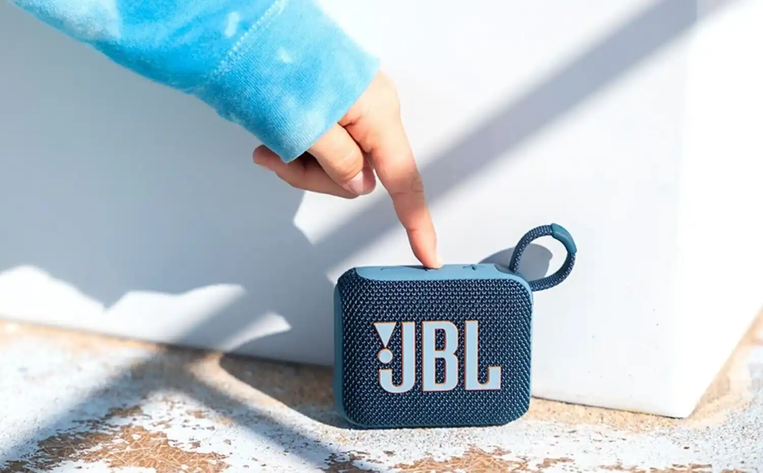 портативна колонка JBL