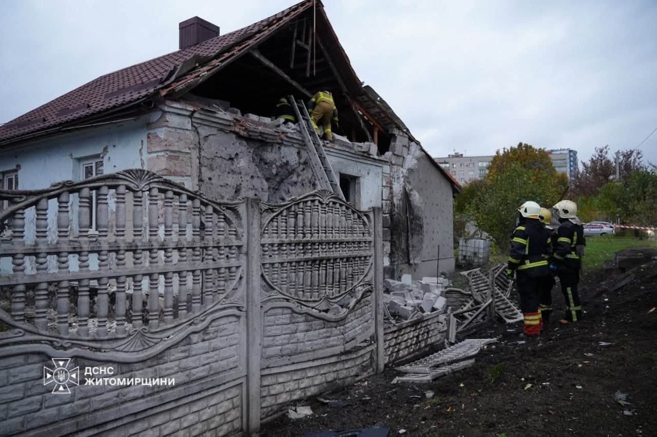 Житомир: Комісія оцінила наслідки ворожої атаки на пошкоджене житло 22 жовтня.